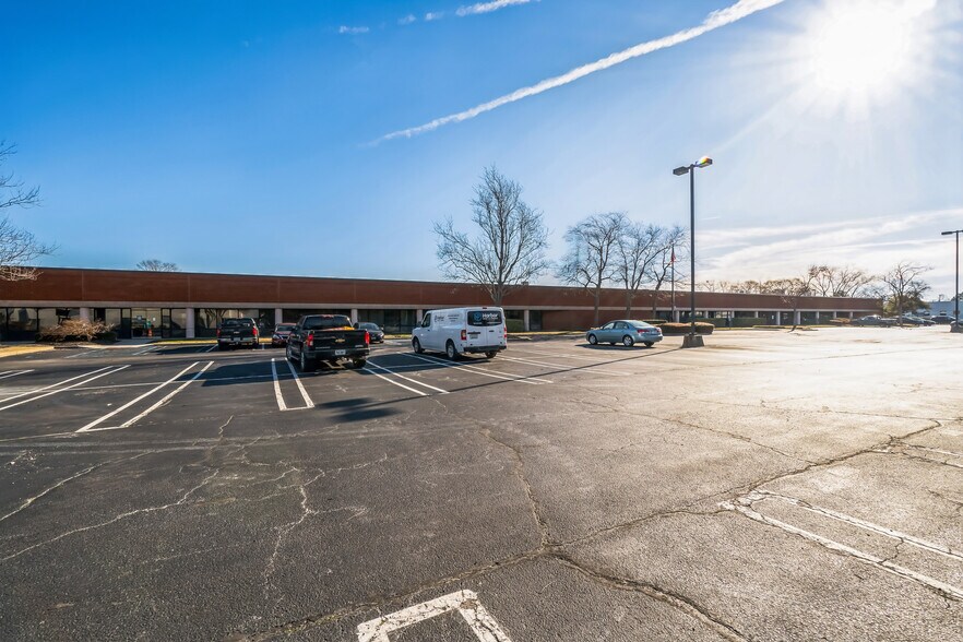 More Photos Of 2510 Walmer Ave, Norfolk Office For Sale