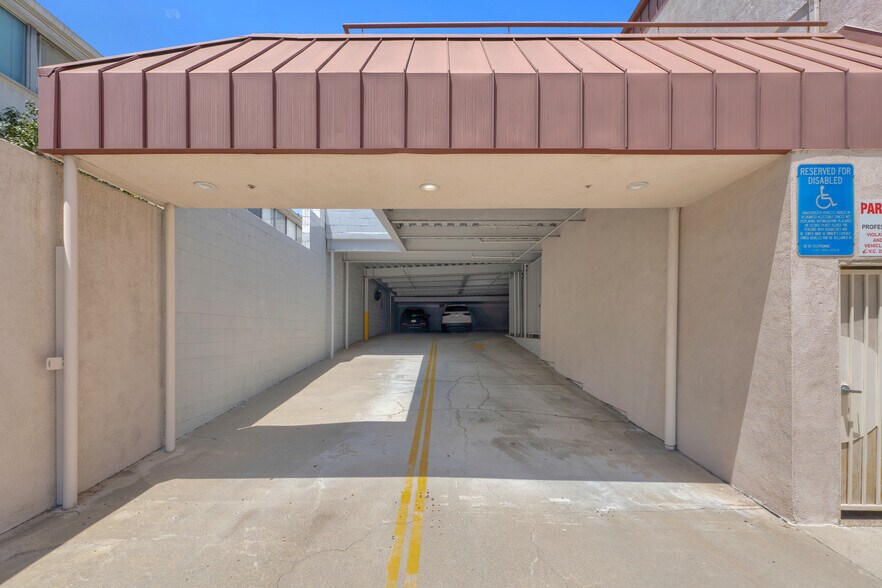 More Photos Of 809 S Atlantic Blvd, Monterey Park Office For Sale