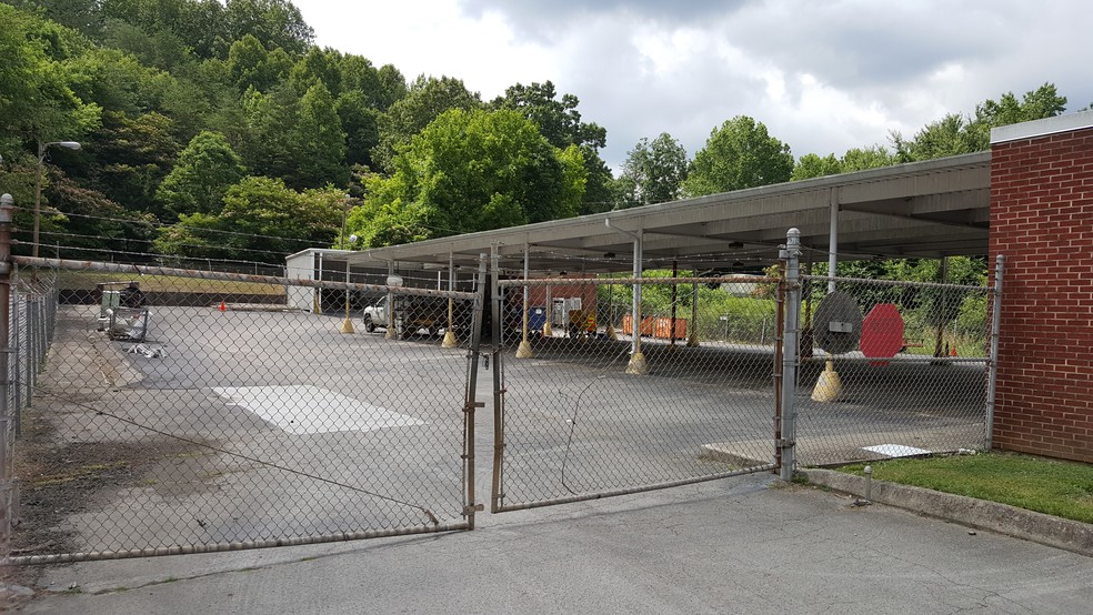 More Photos Of 325 Fairchild St, Harriman Industrial For Sale