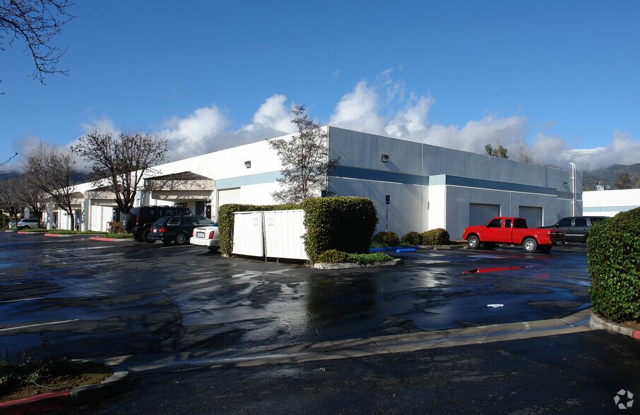 More Photos Of 406 Bryant Cir, Ojai Manufacturing For Sale