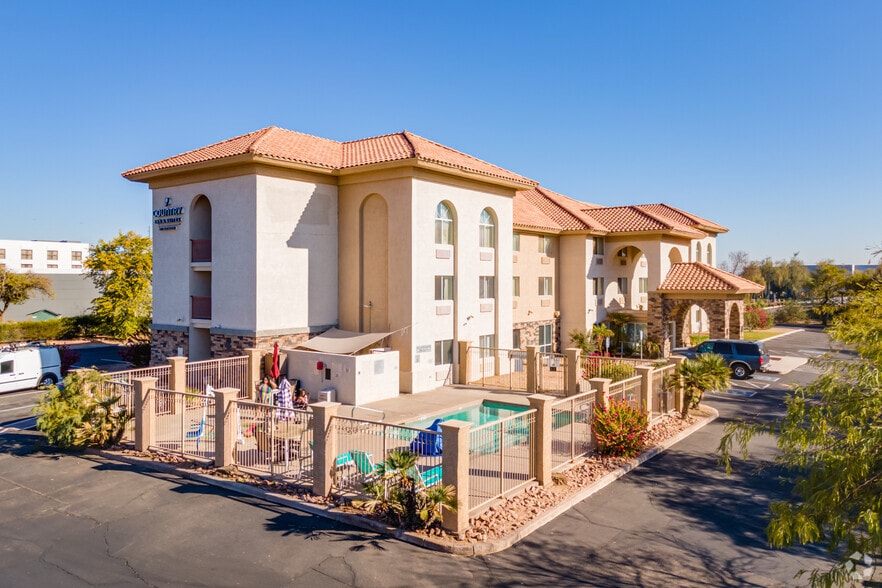 More Photos Of 7425 W Chandler Blvd, Chandler Hotel For Sale