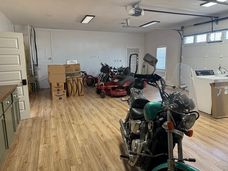 More Photos Of 1419 Wayne St, Celina Warehouse For Sale