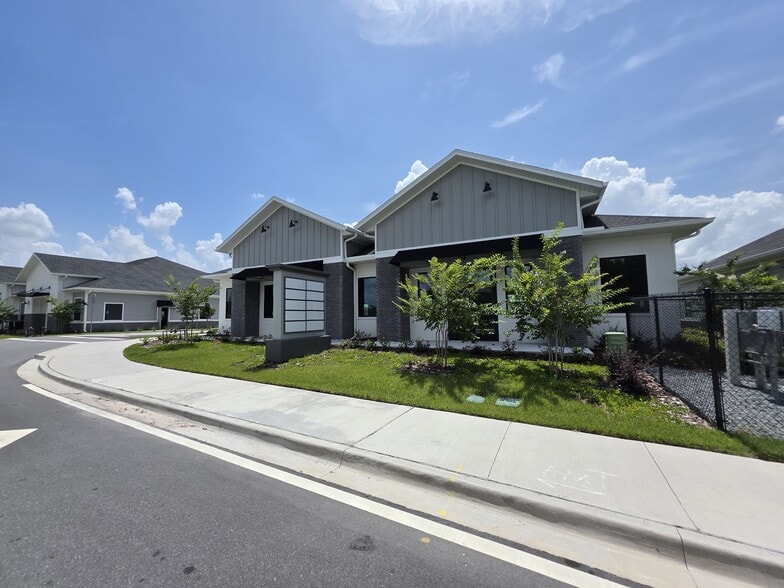 More Photos Of 950 Windermere rd, Winter Garden Medical For Sale