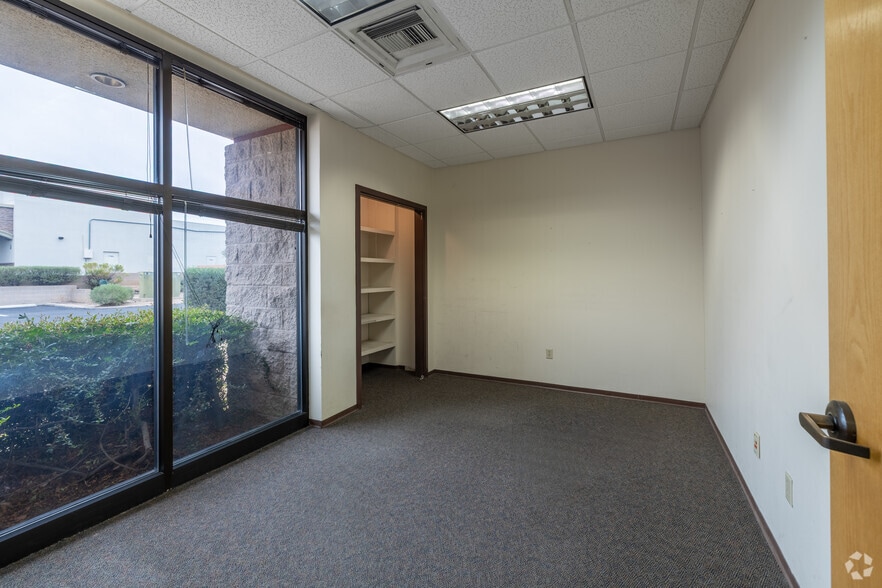 More Photos Of 7740 E Speedway Blvd, Tucson Freestanding For Sale