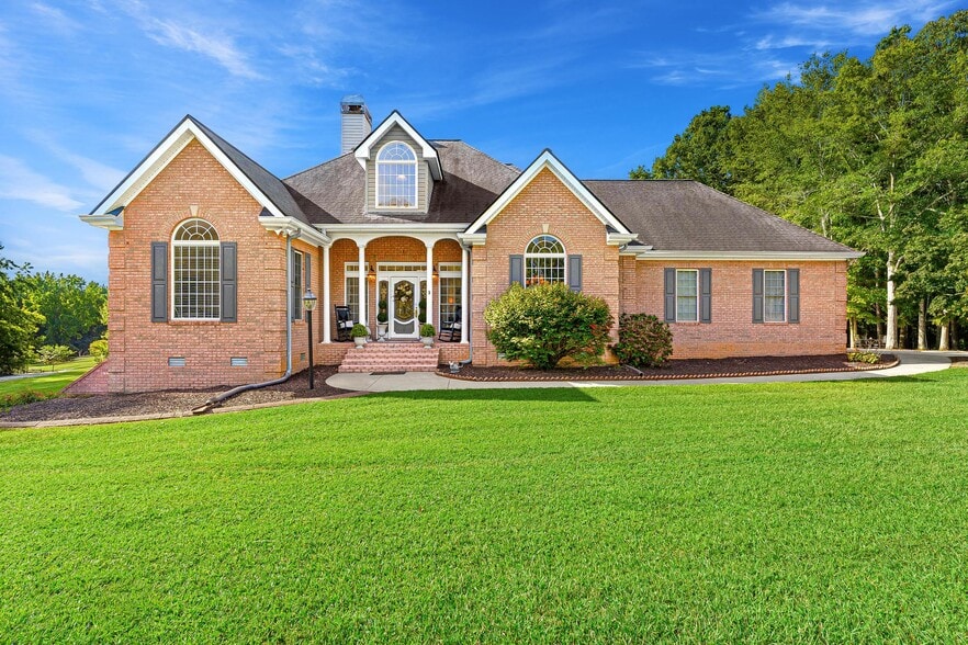 More Photos Of 700 Blacks Creek Church Rd, Commerce Lodge Meeting Hall For Sale