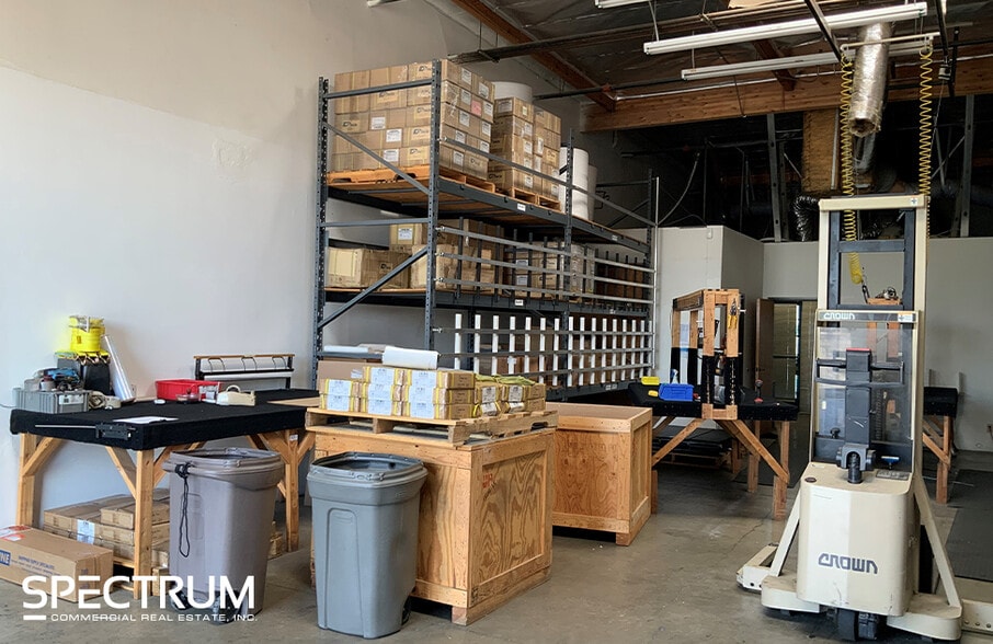 More Photos Of 25133 Avenue Tibbitts, Valencia Warehouse For Lease