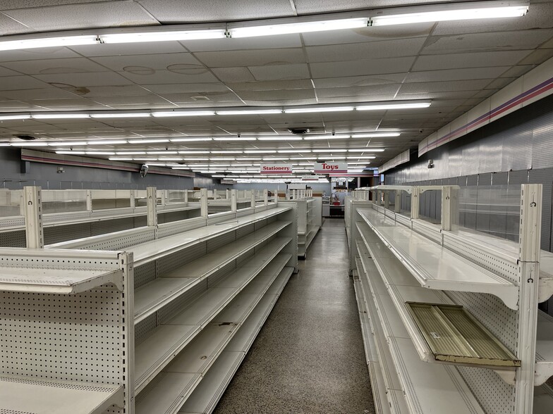 More Photos Of 115 W Maple Ave, Fayetteville Storefront Retail Office For Sale