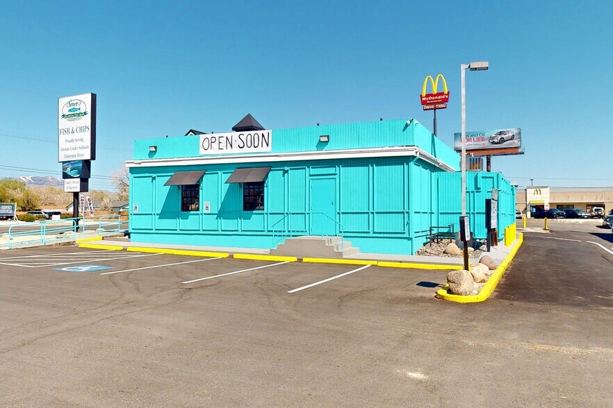 More Photos Of 1535-1609 Vassar St, Reno Storefront For Sale