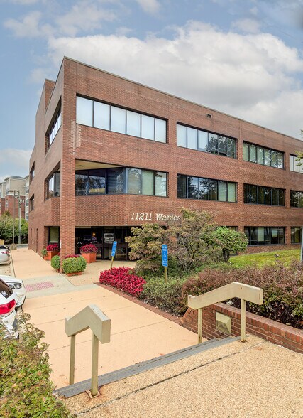 More Photos Of 11211 Waples Mill Rd, Fairfax Medical For Lease