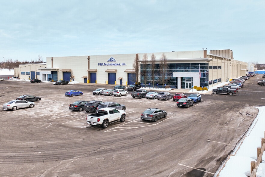 More Photos Of 53 Ayer Rd, Littleton Warehouse For Lease