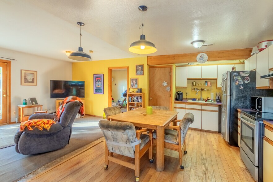 More Photos Of 629 Grand Ave, Grand Lake General Retail For Sale