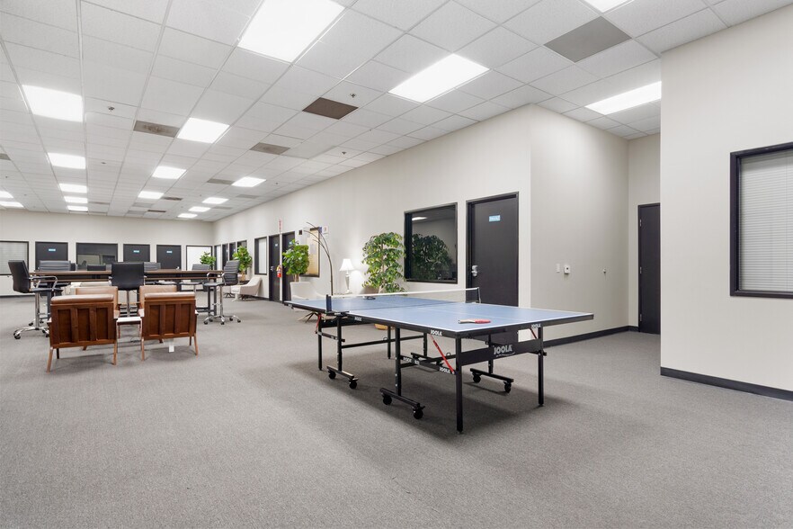 More Photos Of 3731 Warner Ave, Santa Ana Warehouse For Lease