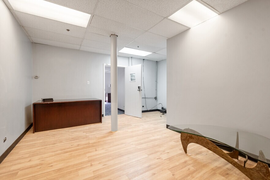 More Photos Of 10001 W Roosevelt Rd, Westchester Office For Sale