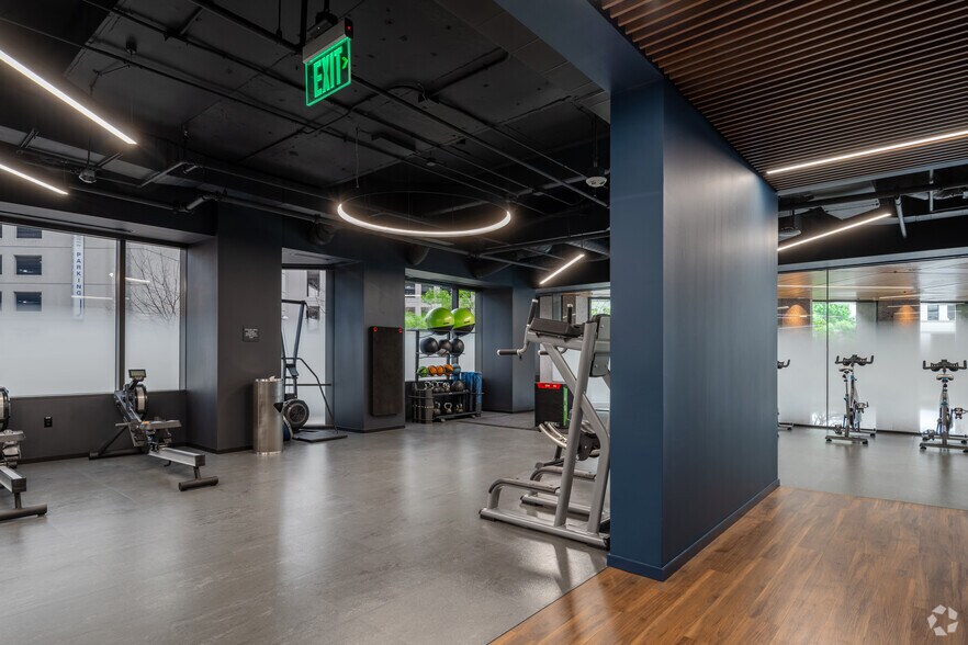 More Photos Of 111 Congress Ave, Austin Office For Lease