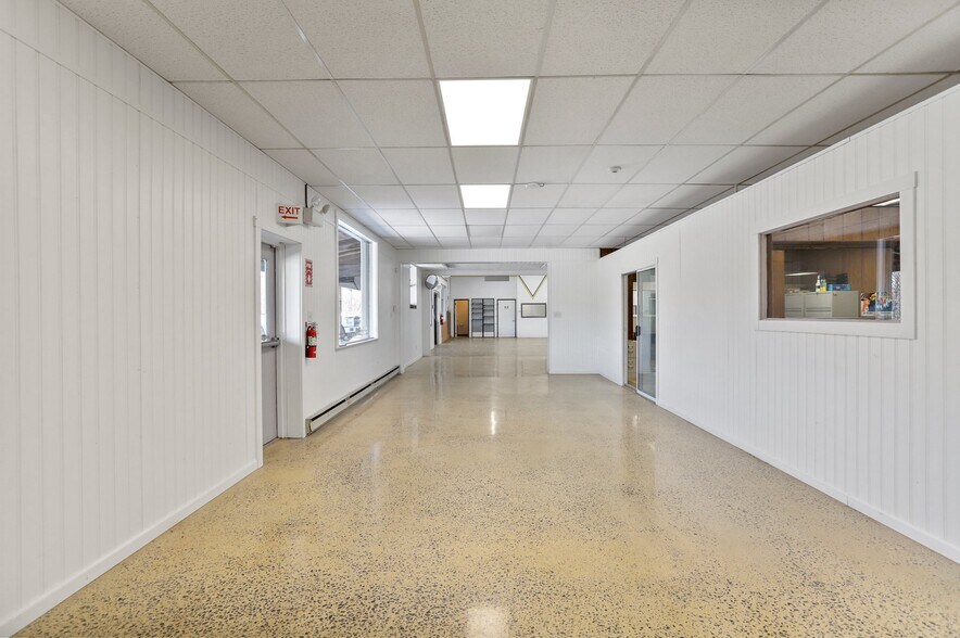 More Photos Of 12258 Buchanan Trl W, Mercersburg Flex For Lease