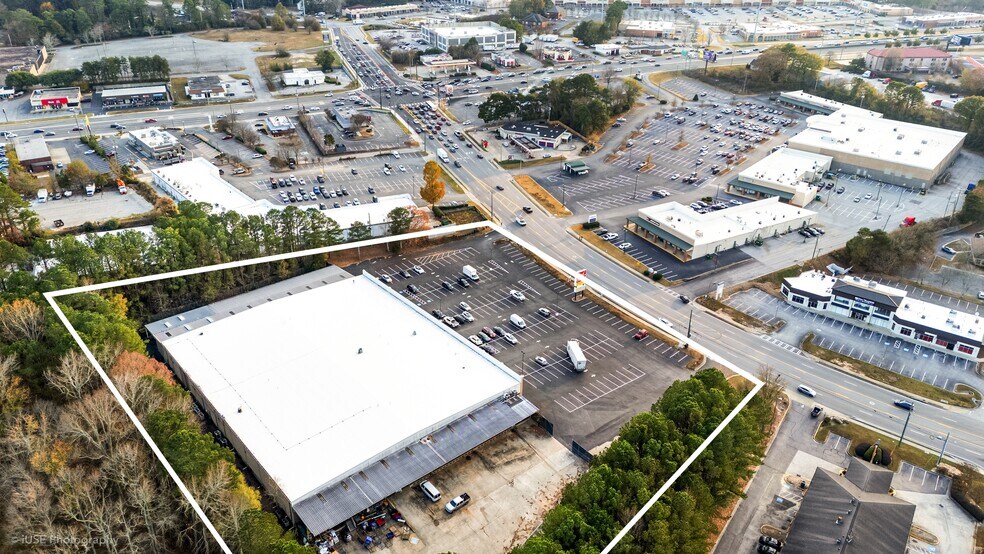 More Photos Of 1555 E Park Place Blvd, Stone Mountain Unknown For Lease