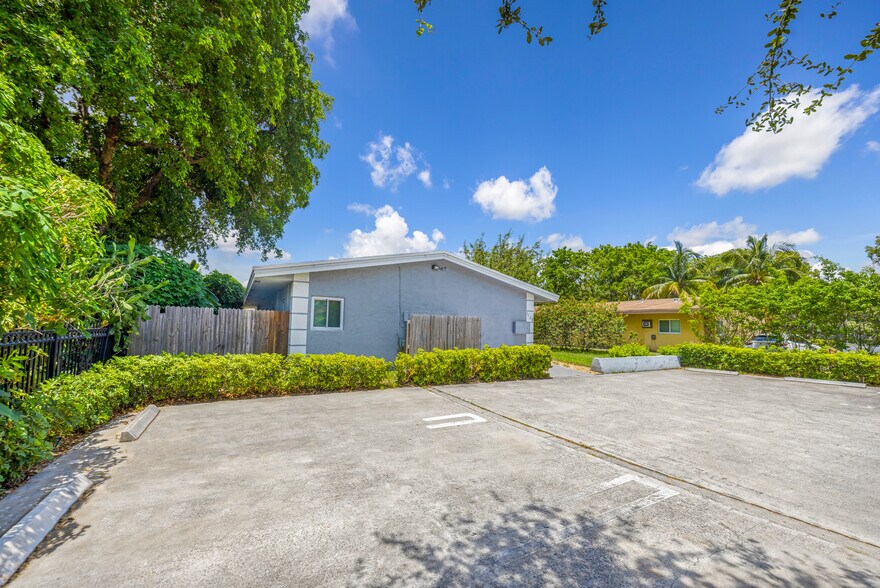 More Photos Of 1109 NW 6th Ave, Pompano Beach Apartments For Sale