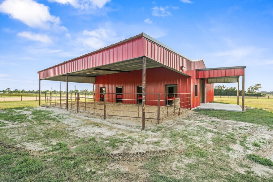 More Photos Of 1402 Eagle Ferry Rd, Anahuac Land For Sale