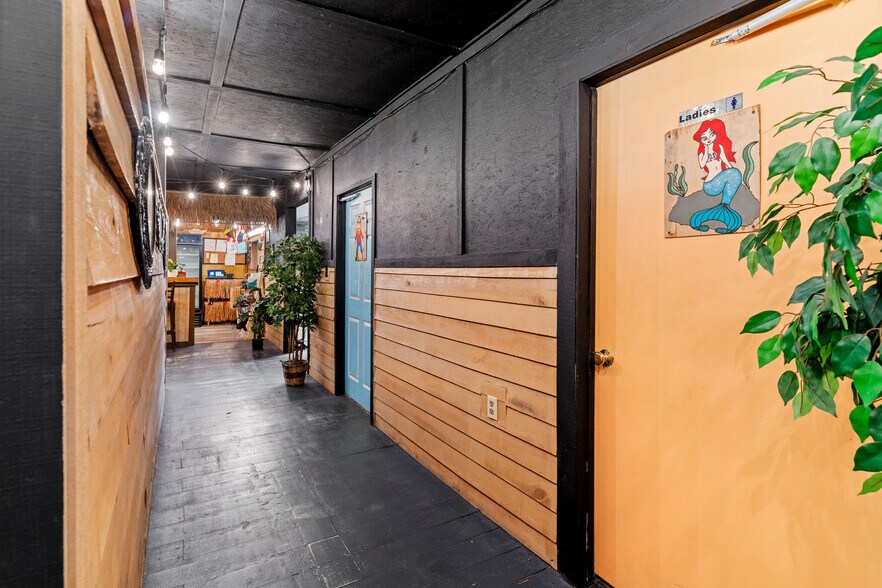 More Photos Of 161 Vfw Pky, Jacksons Gap Restaurant For Sale