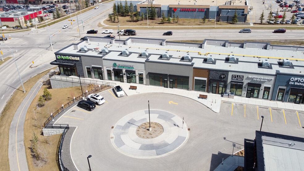 More Photos Of 11877 Sarcee Trail NW, Calgary Unknown For Lease