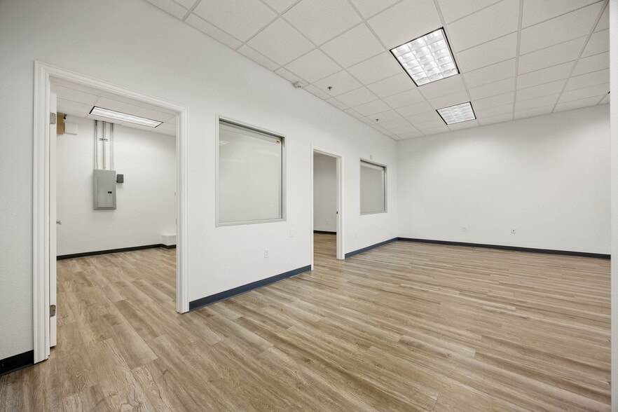 More Photos Of 12989 Bellaire Blvd, Houston Storefront For Sale