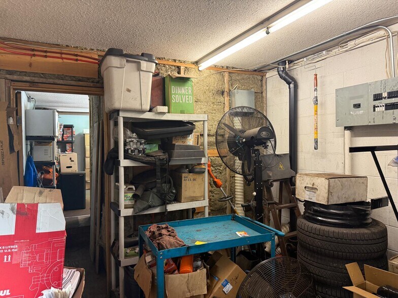 More Photos Of 22339 48 Av, Langley Auto Repair For Sale