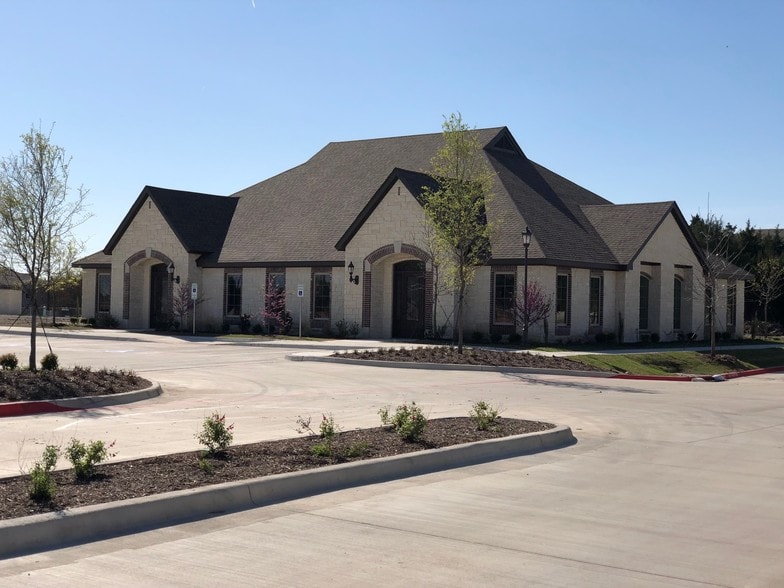 More Photos Of 918 E Pleasant Run Rd, Cedar Hill Medical For Lease