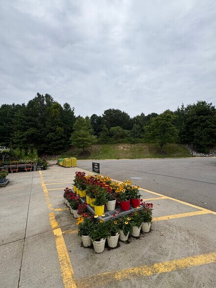More Photos Of 2800 Conduit, Colonial Heights Land For Sale