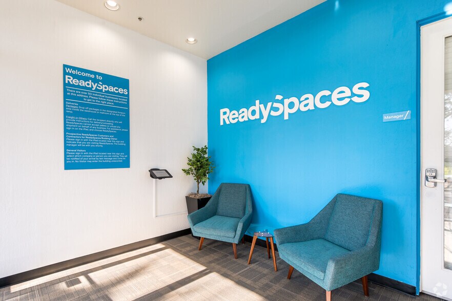 More Photos Of 4901-4911 Central Ave, Richmond Showroom For Lease