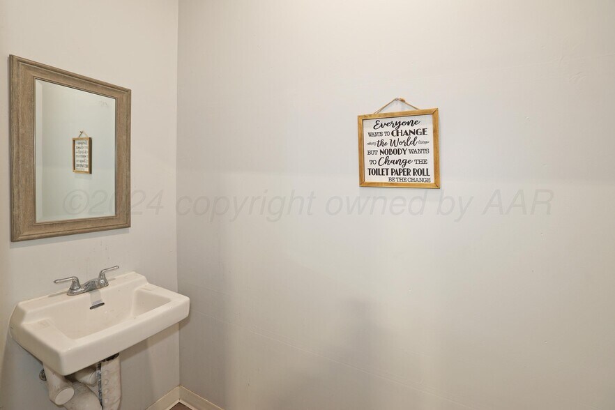 More Photos Of 1515 S Garfield St, Amarillo Industrial For Sale