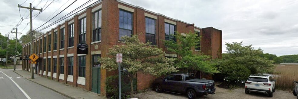 More Photos Of 11 Main St, Mystic Medical For Lease