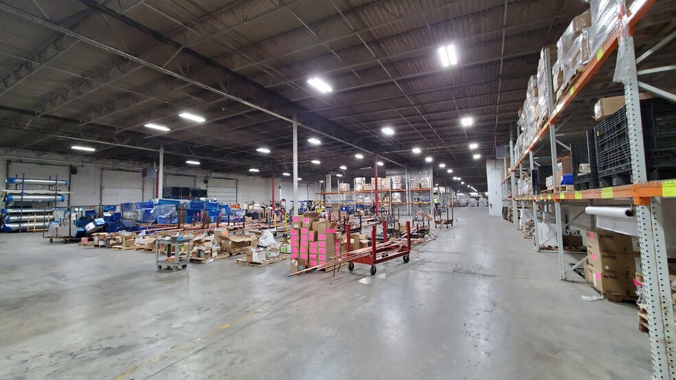 More Photos Of 2040 S Hamilton Rd, Columbus Distribution For Sale