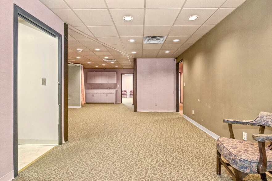 More Photos Of 5245 Schaefer Rd, Dearborn Medical For Sale