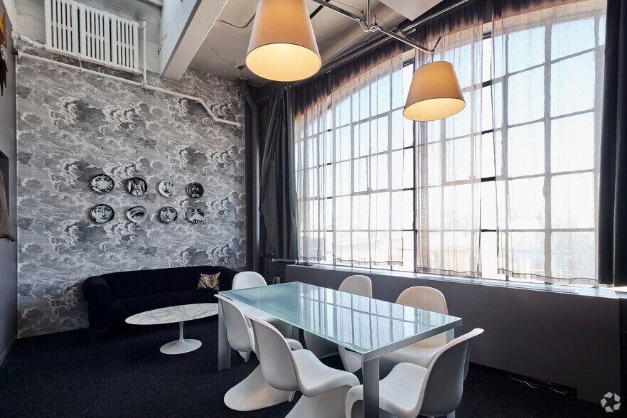 More Photos Of 890 Garrison Ave, Bronx Office For Sale