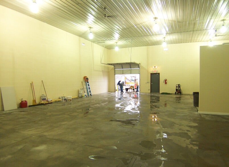 More Photos Of 311 McMillin St, Nashville Warehouse For Lease