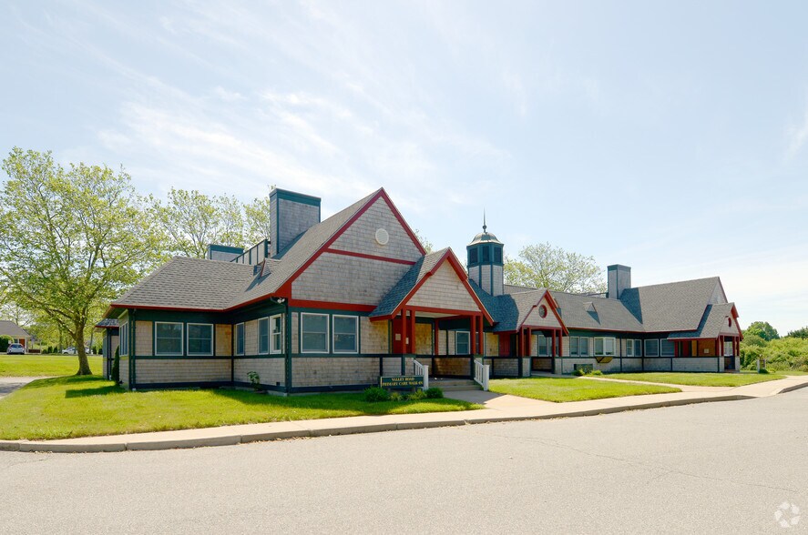 More Photos Of 294 Valley Rd, Middletown Office For Lease