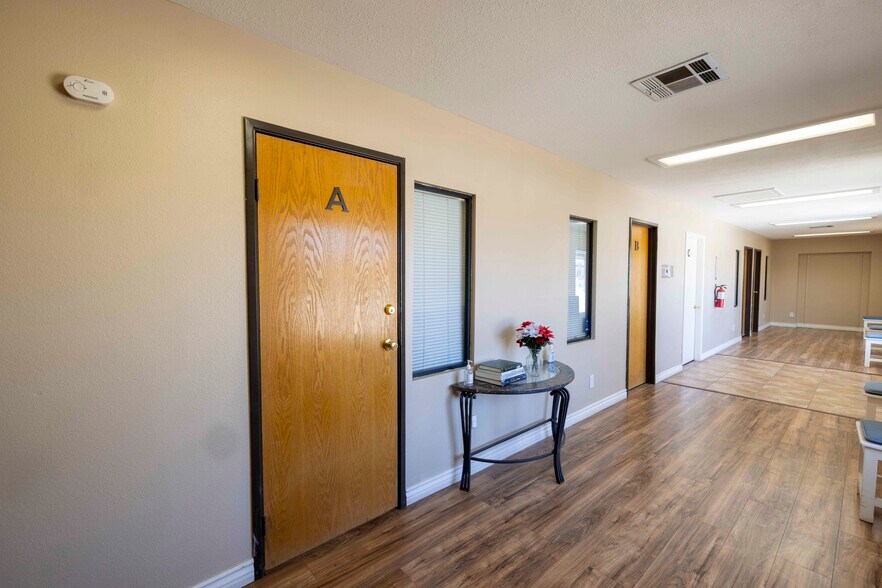 More Photos Of 18026 Jonathan St, Adelanto Medical For Lease