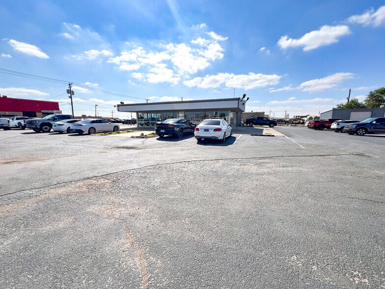 More Photos Of 3205 W Wall St, Midland Auto Dealership For Sale