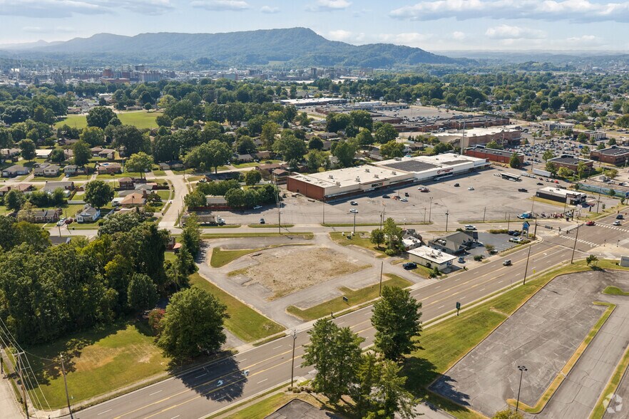 More Photos Of 2060 Fort Henry Dr, Kingsport Land For Lease