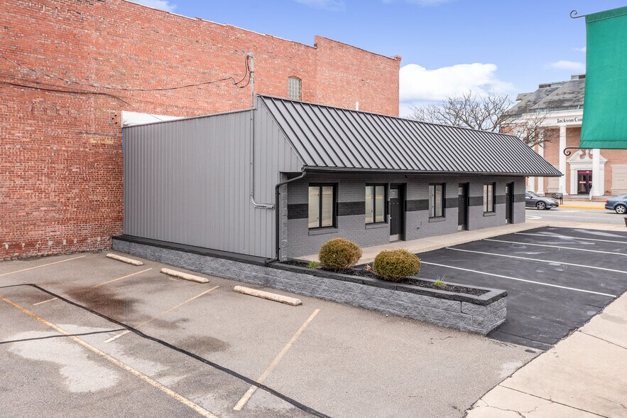 More Photos Of Hwy 50 or Tipton Street, Seymour Office For Sale