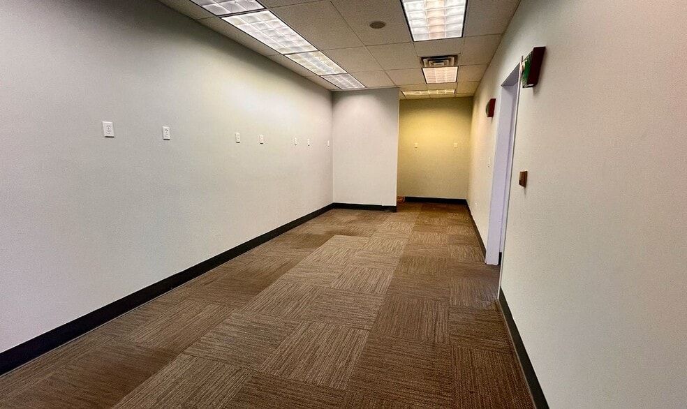 More Photos Of 2633-2677 Louisiana Blvd, Albuquerque Storefront For Lease