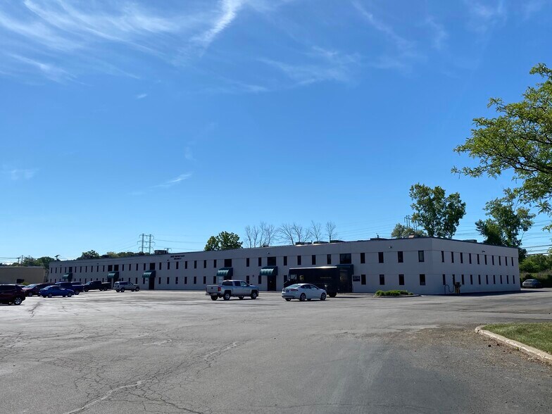 More Photos Of 3495 Winton Pl, Rochester Flex For Lease