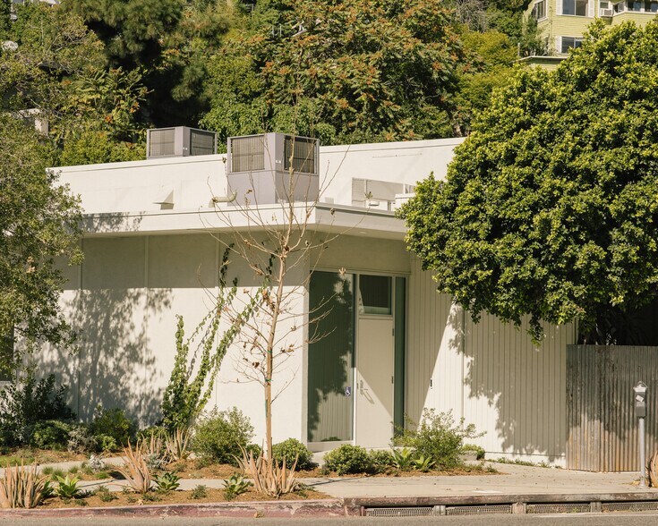 More Photos Of 1825 Hyperion Ave, Los Angeles Loft Creative Space For Lease