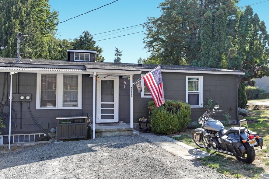 More Photos Of 6403 Tompkins Ct, West Linn Multifamily For Sale
