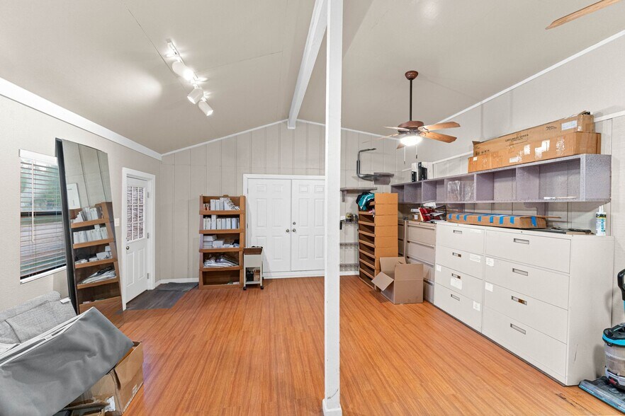 More Photos Of 4514 Billy Sames, Adkins Land For Sale