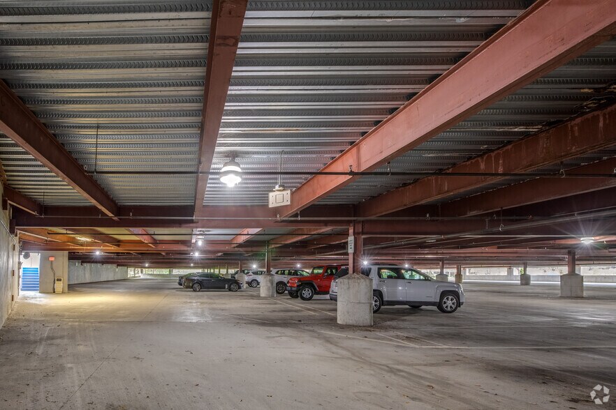 More Photos Of 220 E Central Pky, Altamonte Springs Unknown For Lease