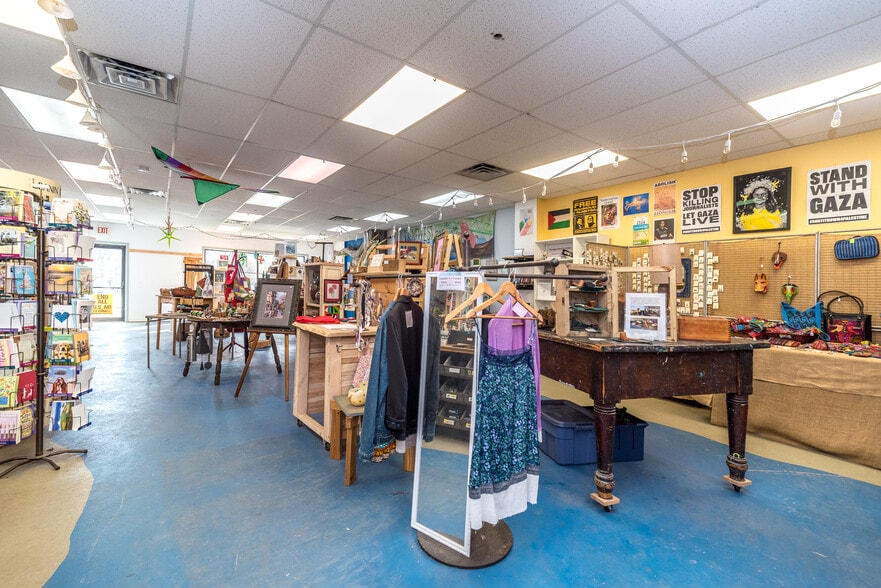 More Photos Of 9 Kingwood Ave, Frenchtown General Retail For Lease