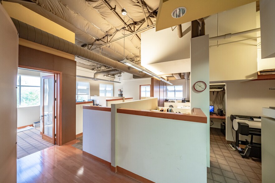 More Photos Of 26501 Rancho Pky S, Lake Forest Office For Sale