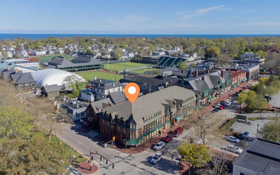 More Photos Of 160-184 Bellevue Ave, Newport General Retail For Lease