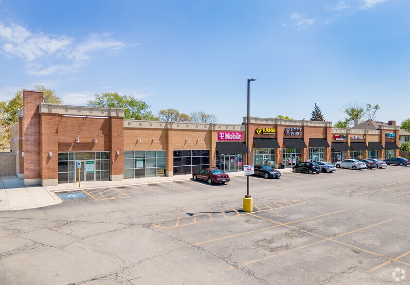 More Photos Of 7909-7945 S Harlem Ave, Burbank Unknown For Lease